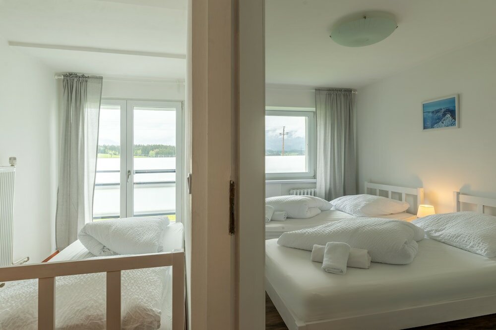 Фото Alpine Hostel Appartements