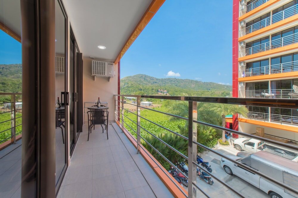 Фото Naiharn Sea Condominium S311