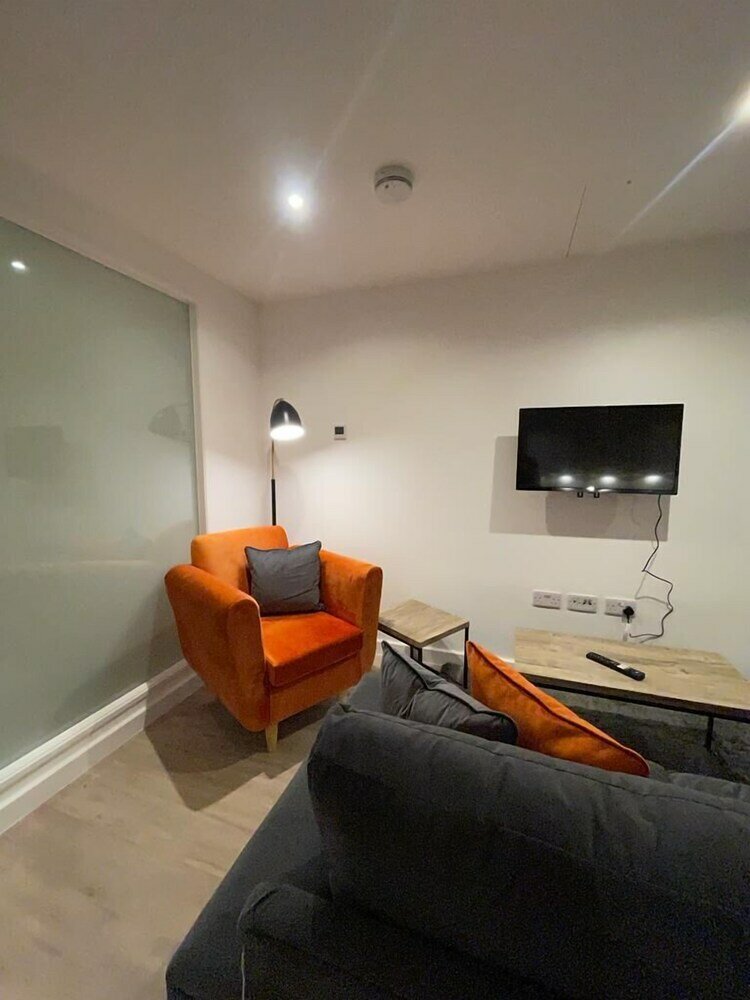 Фото Spectrum House Apartments