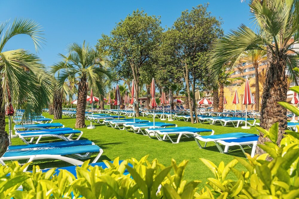 Фото Aparthotel Costa Encantada