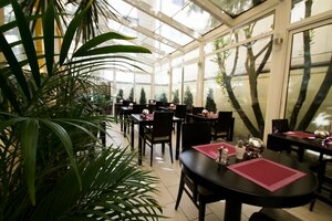 Гостиница Best Western Plus Grand Hotel Victor Hugo