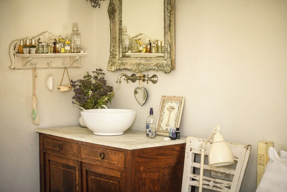 Фото Elegant 1br Apt w Balcony in the City