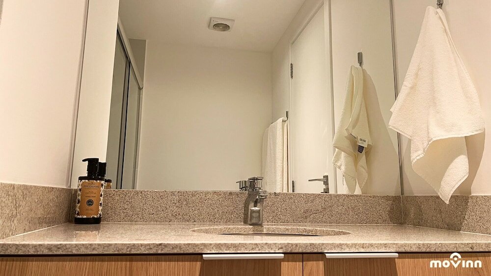 Фото White by Movinn