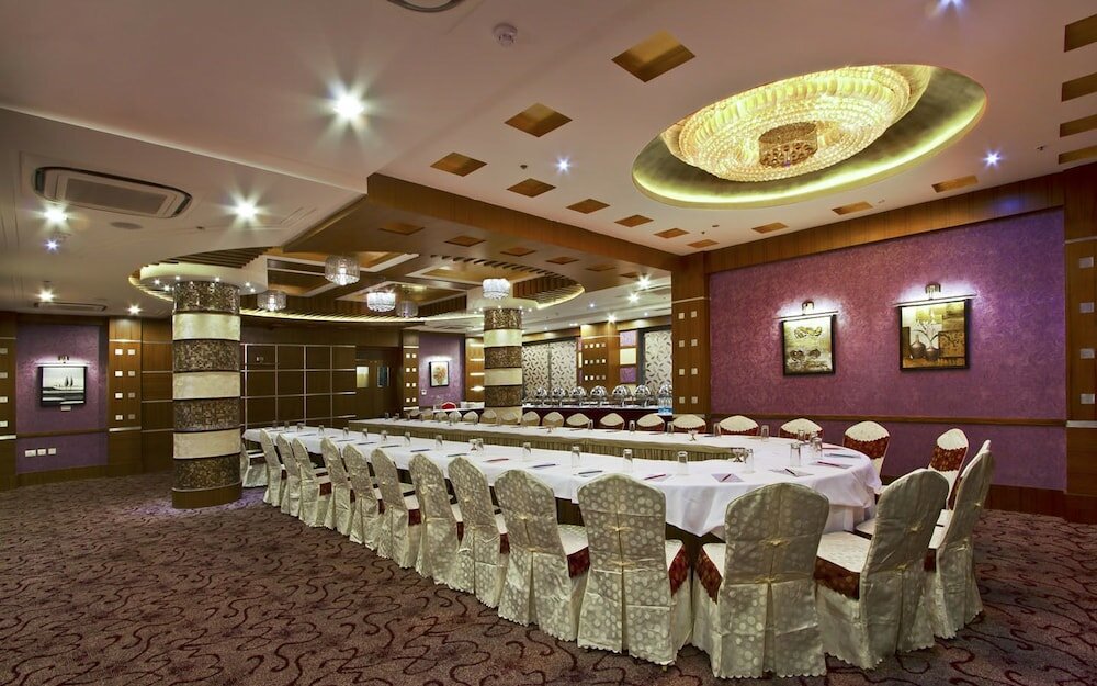 Фото Gargee Grand Patna