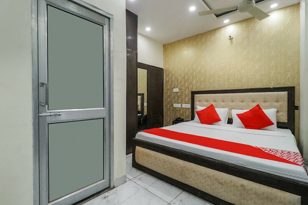 Фото Oyo 45917 Victoria Crossroads