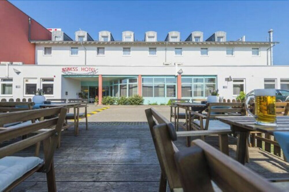 Фото отеля 3