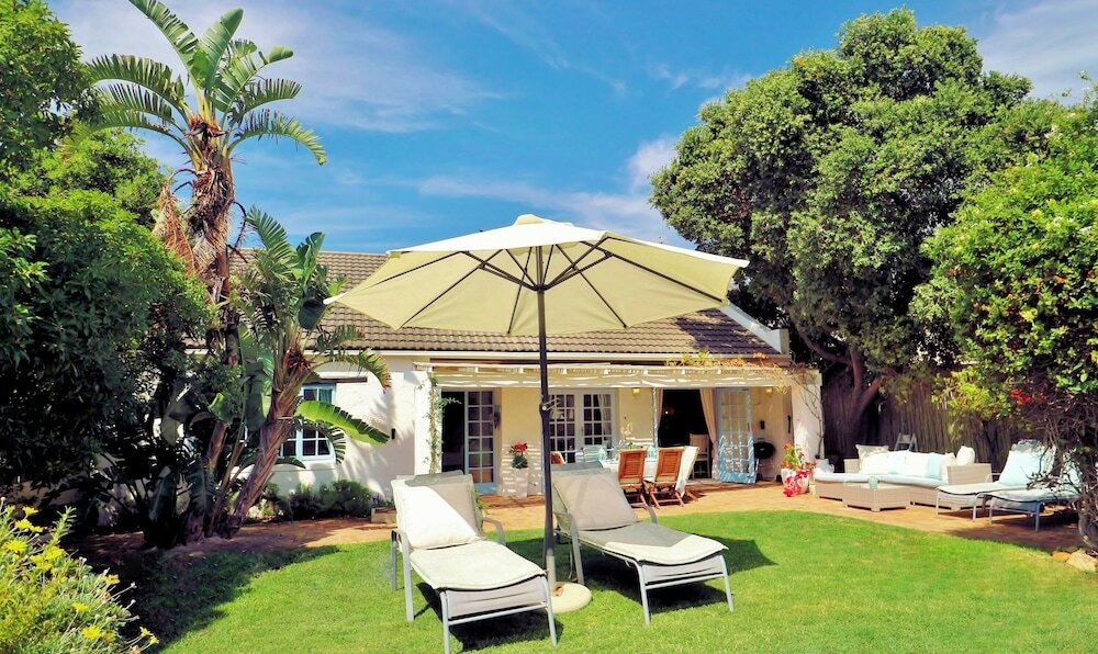 Фото Hout Bay Beach Cottage