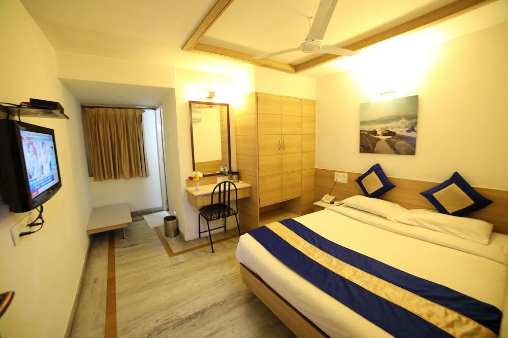 Фото Maple Tree Hotels