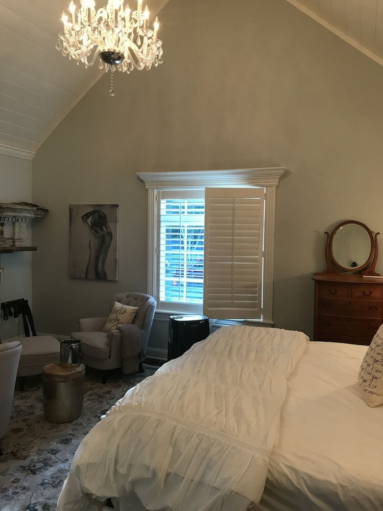 Фото Chateau Rooms