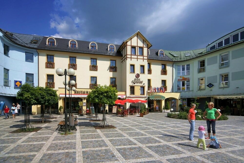 Фото Hotel Gendorf