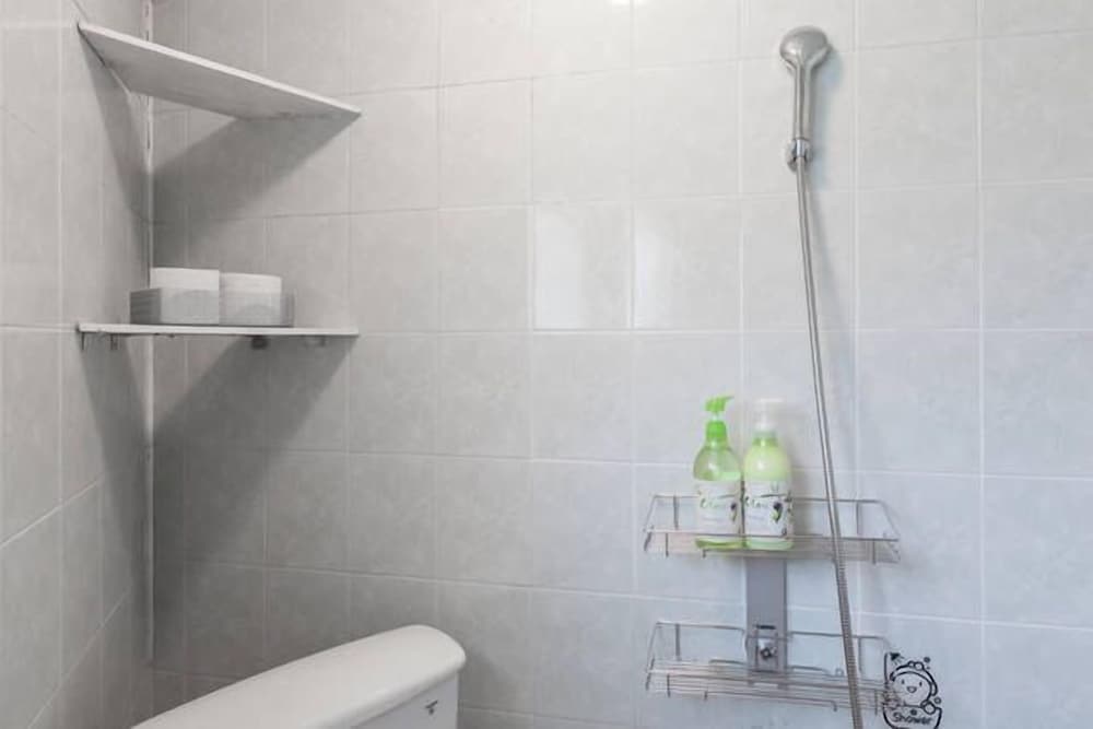 Фото Kiki House 2 Hongdae Stn