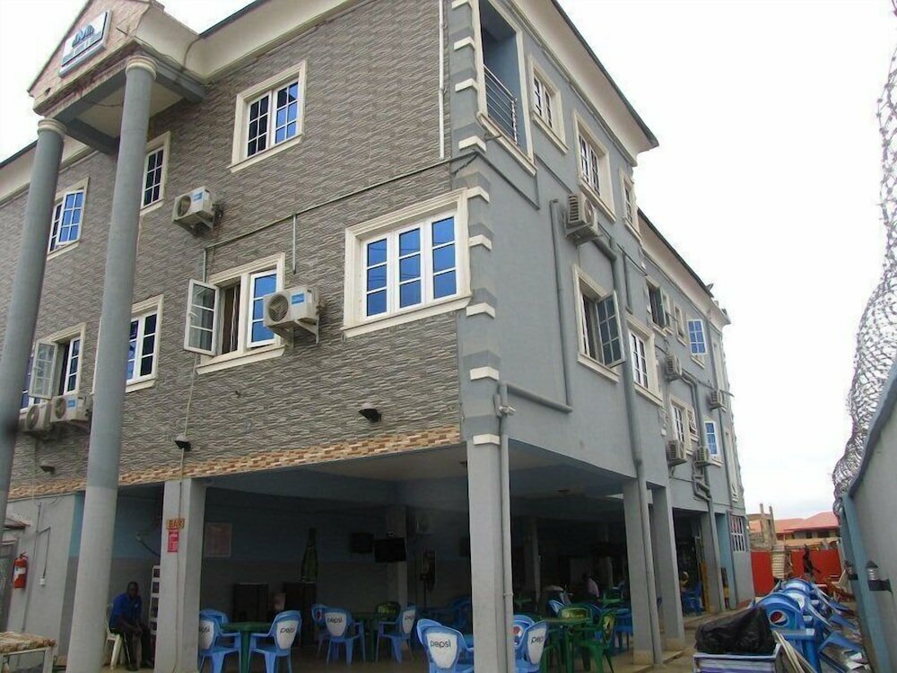 Фото отеля 1