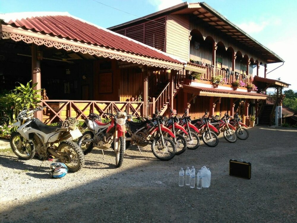 Фото Mitkhoonyoum Hotel