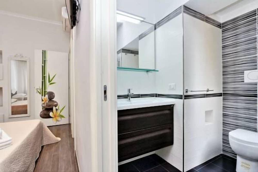 Фото Brunetti Suite Rooms