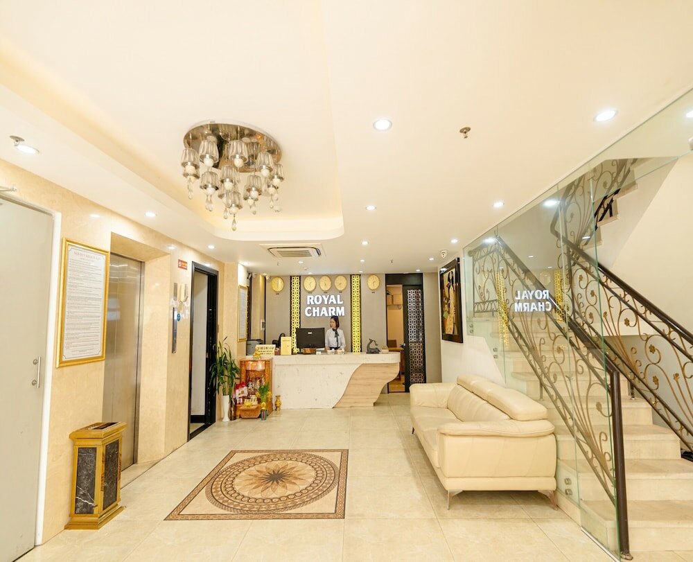 Фото Royal Charm Hotel