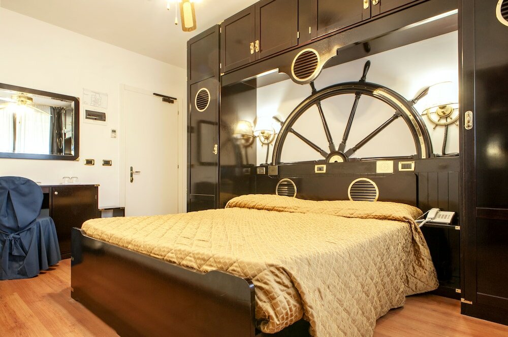Фото Hotel Villa Lo Scoglietto