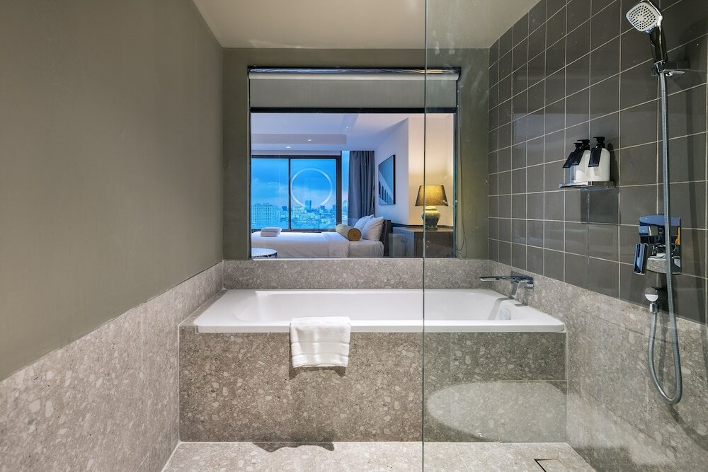 Фото Graph Hotel Bangkok