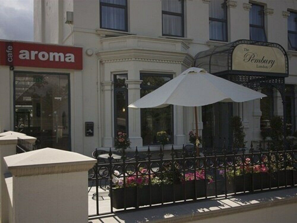 Фото The London Pembury Hotel