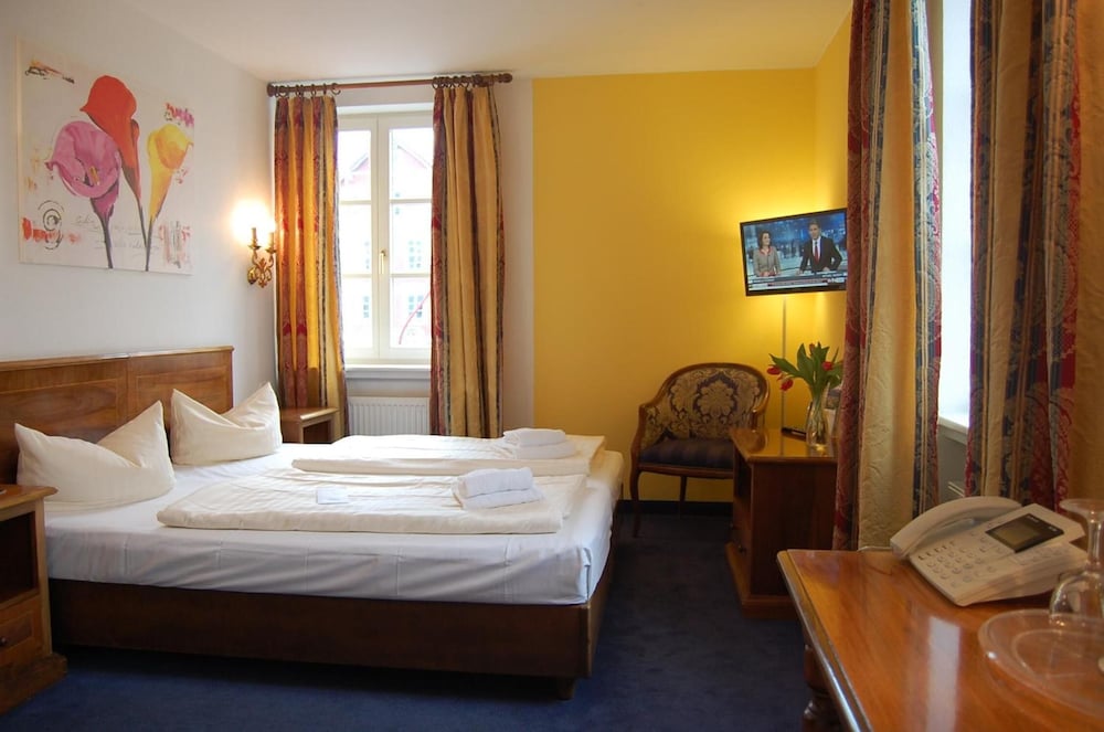 Фото Hotel Königin Olga