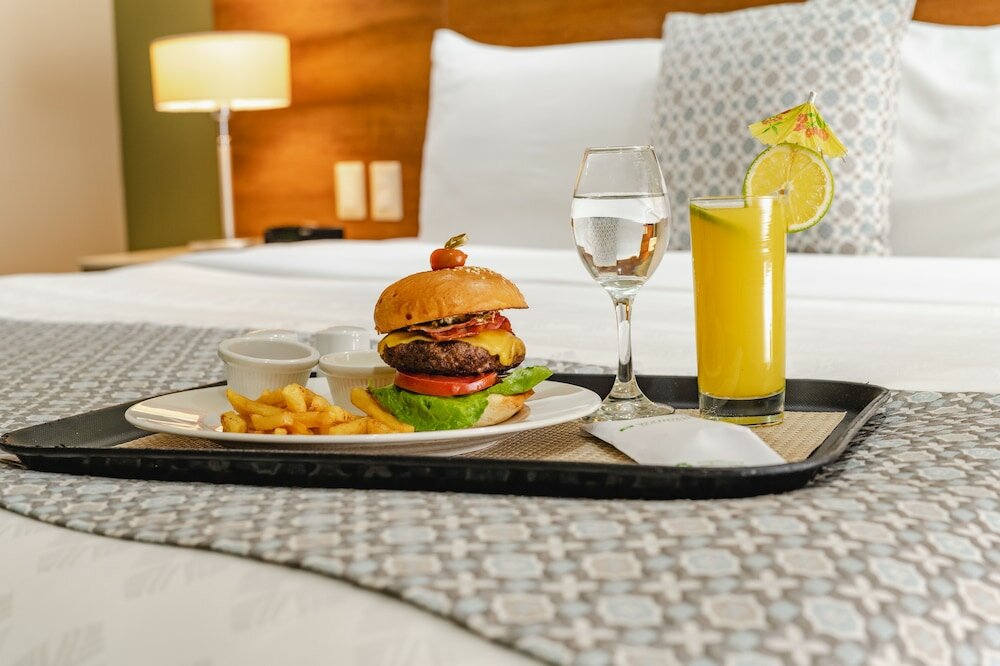 Фото Wyndham Garden Guayaquil