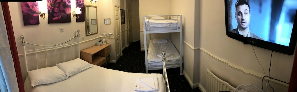 Фото Springfield Hotel London