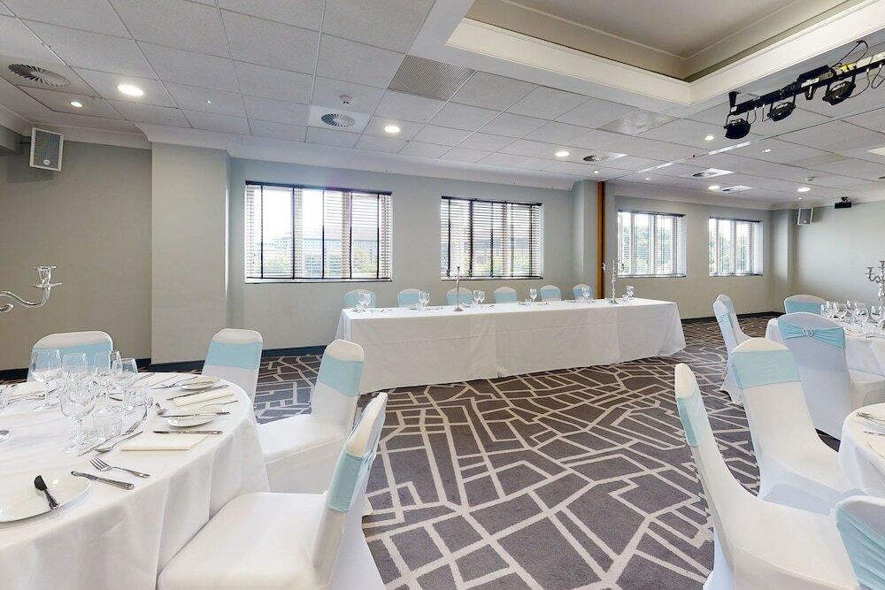 Фото Village Hotel Bournemouth