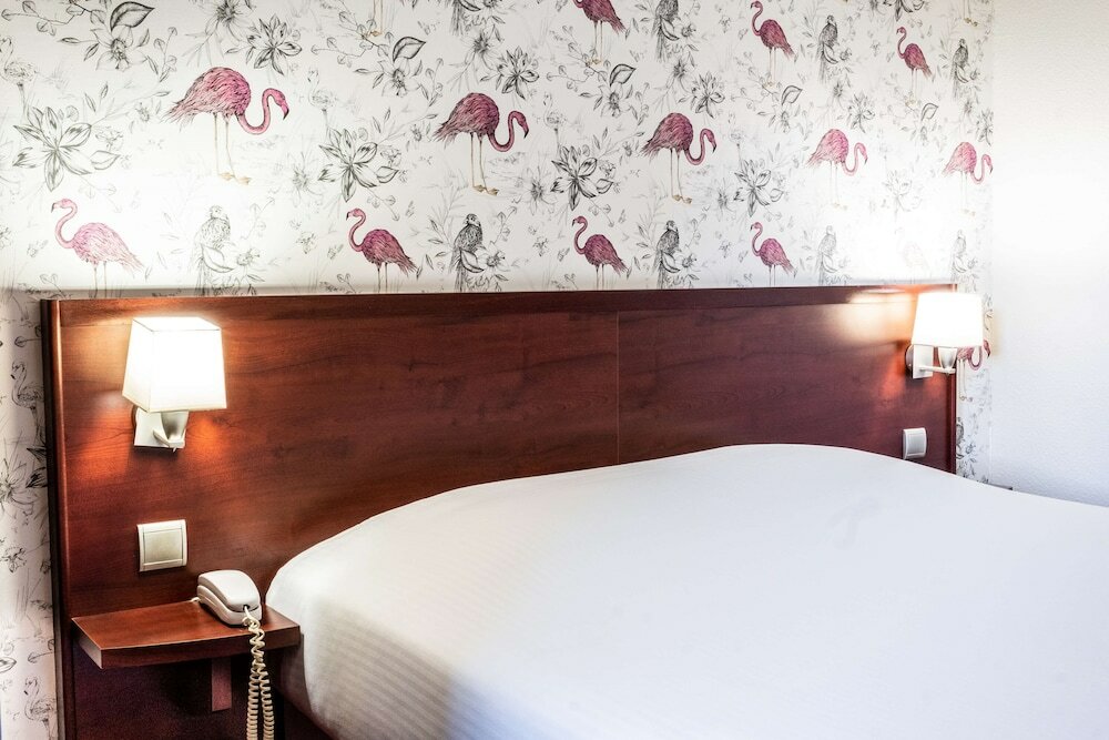 Фото Kyriad Bordeaux- Lormont