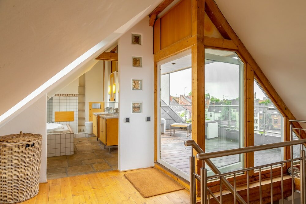 Фото Maisonettewohnung Düsseldorf