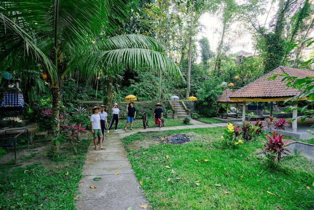 Фото Bakungan diJero Homestay