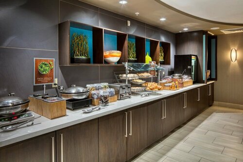 Гостиница SpringHill Suites by Marriott Salt Lake City Downtown в Солт-Лейк-Сити