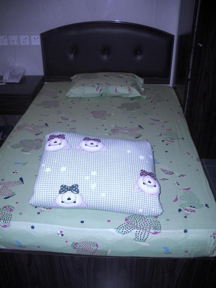 Фото Kowloon Youth Village Tsim Sha Tsui