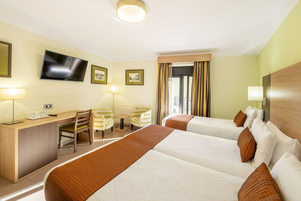 Фото Hostal Ballesta