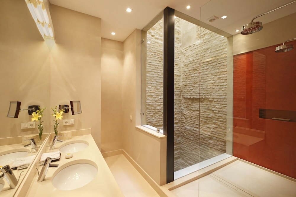 Фото Corral del Rey Sevilla