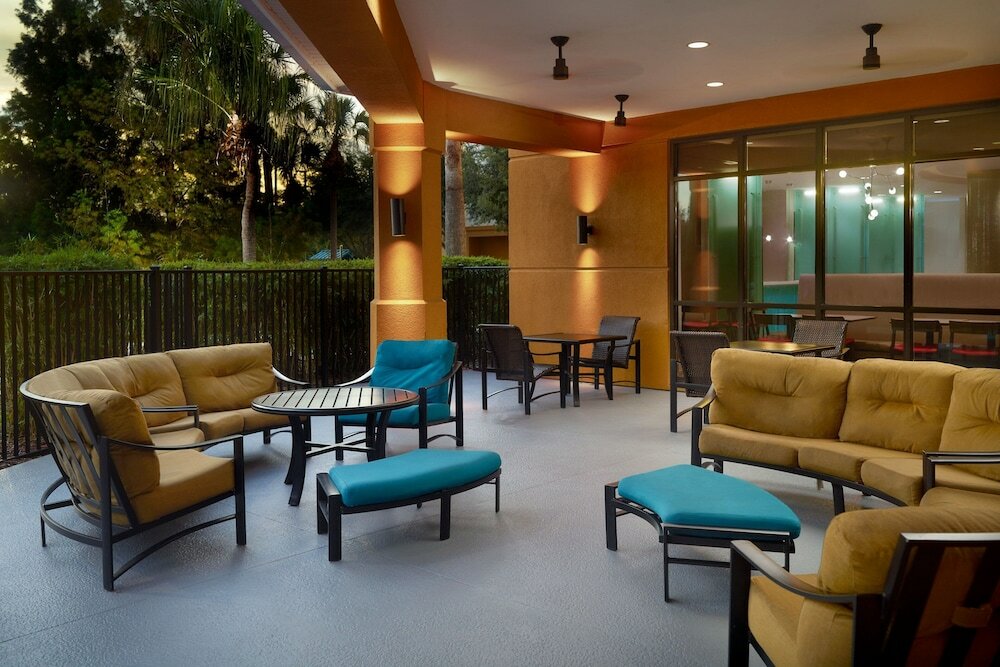 Фото Fairfield Inn & Suites by Marriott Orlando at SeaWorld