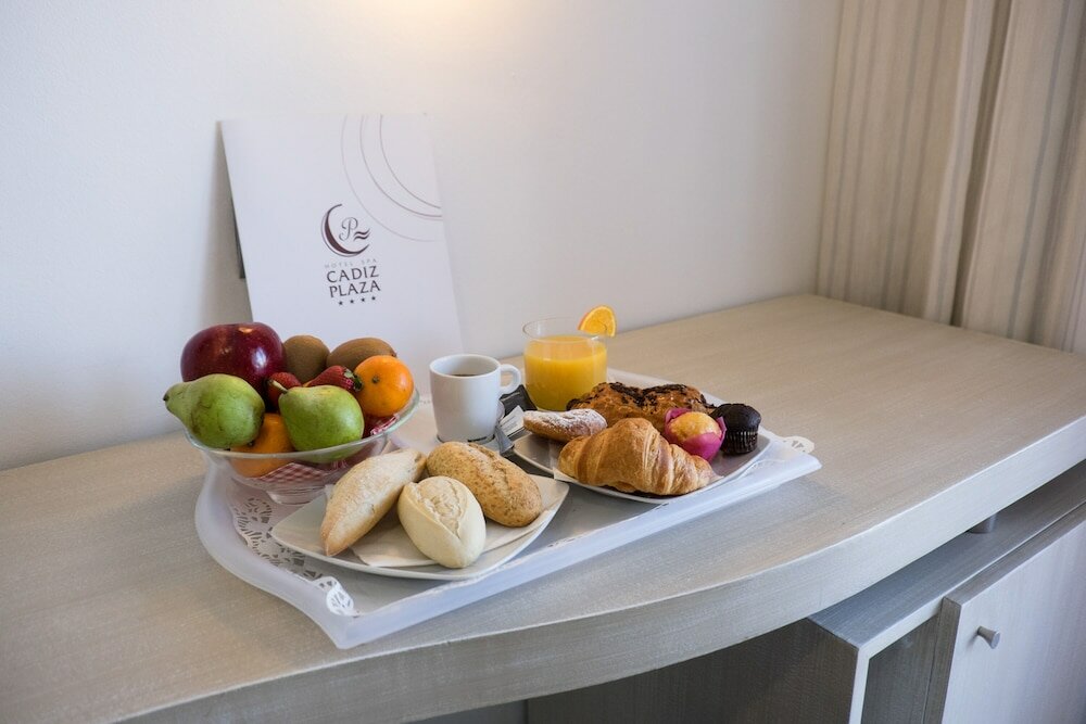 Фото Hotel SPA Cádiz Plaza