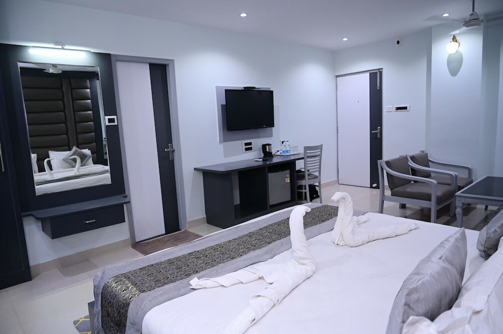 Фото Hotel Dolphin International