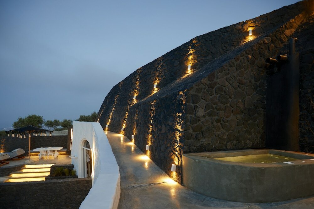 Фото Theano Cave Suites & Villas