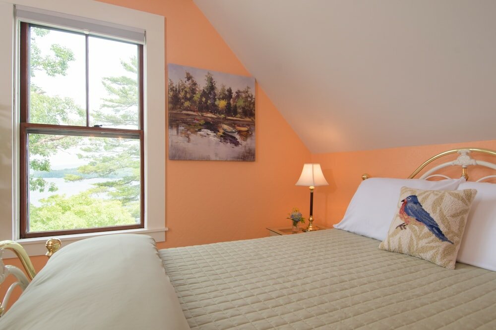 Фото The Lake House at Ferry Point