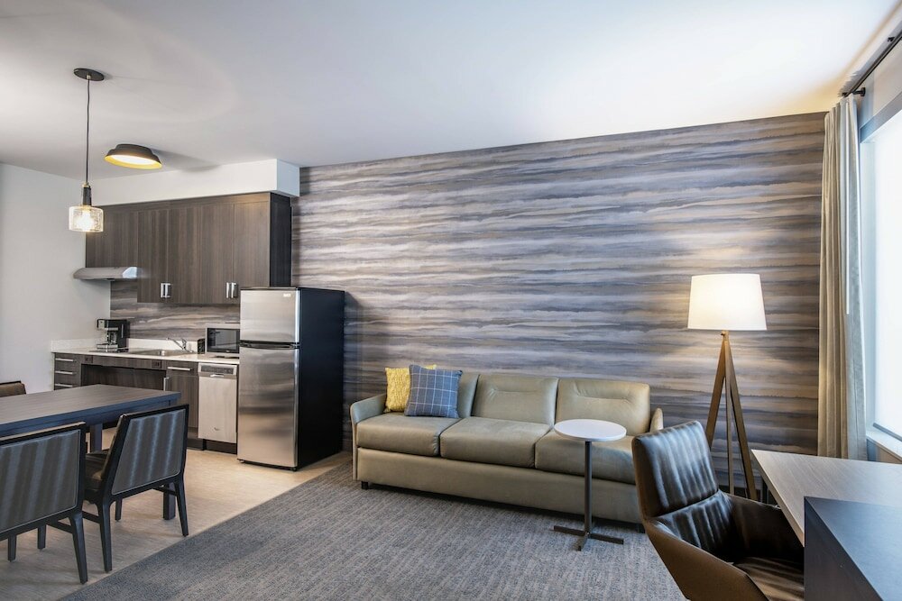 Фото Fairfield Inn & Suites by Marriott Winnipeg