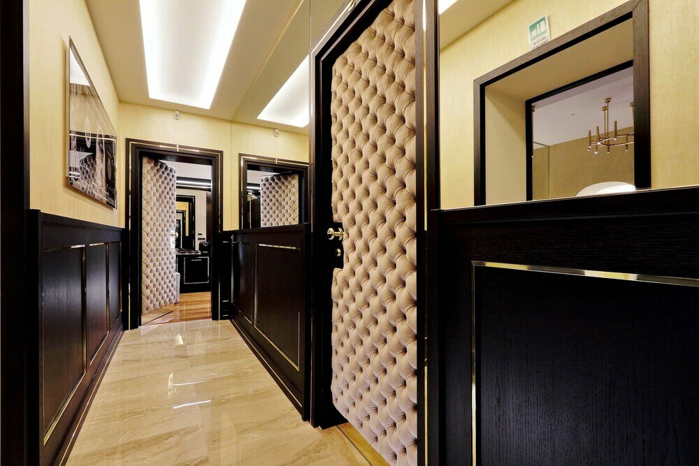 Фото Trevi Diamond Luxury Suite & Jacuzzi