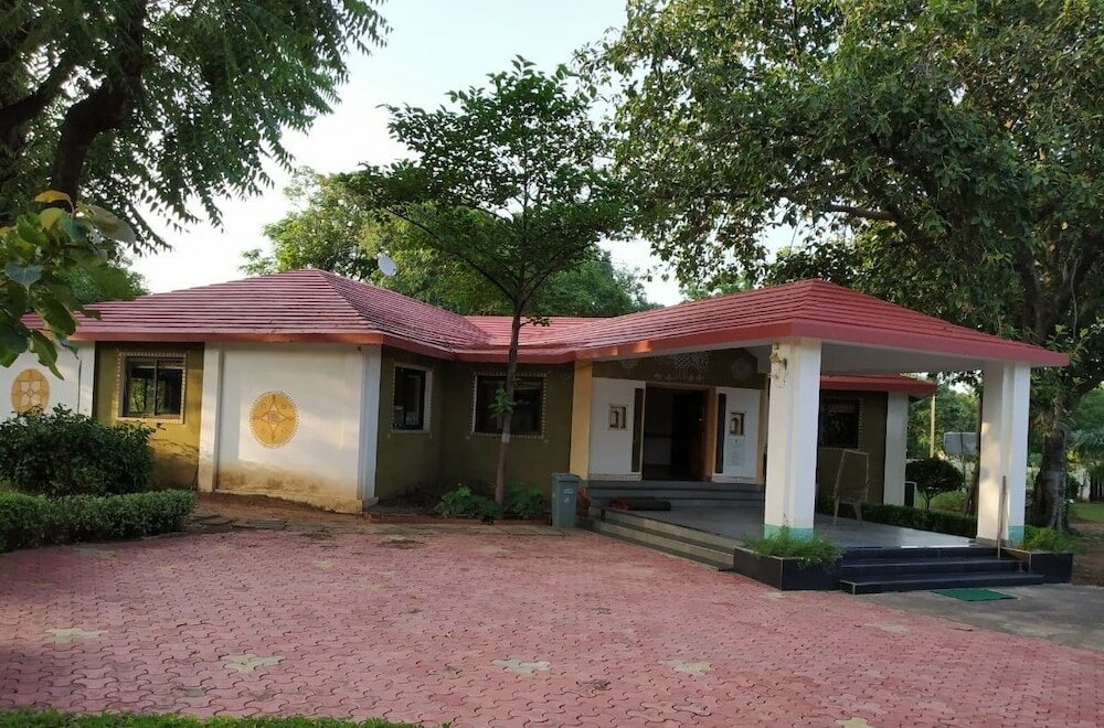 Фото Tourist village Khajuraho