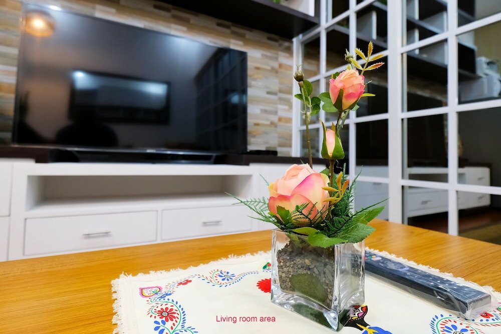 Фото Breeze Residences Roxas Boulevard Manila