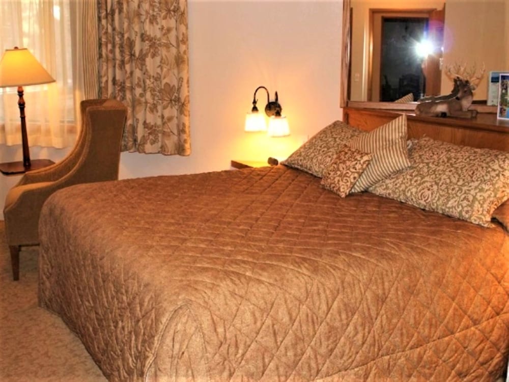 Фото Snow Lake Lodge