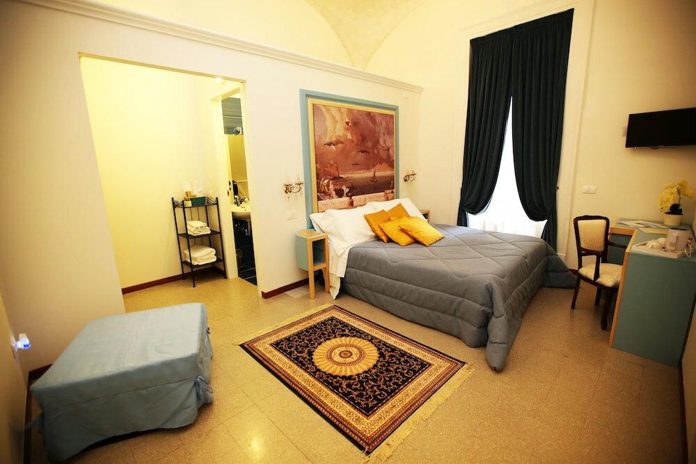 Фото La Bella Napoli B&b