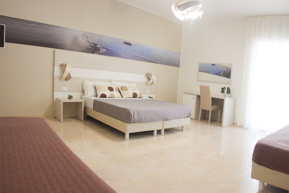 Фото A'mantia hotel