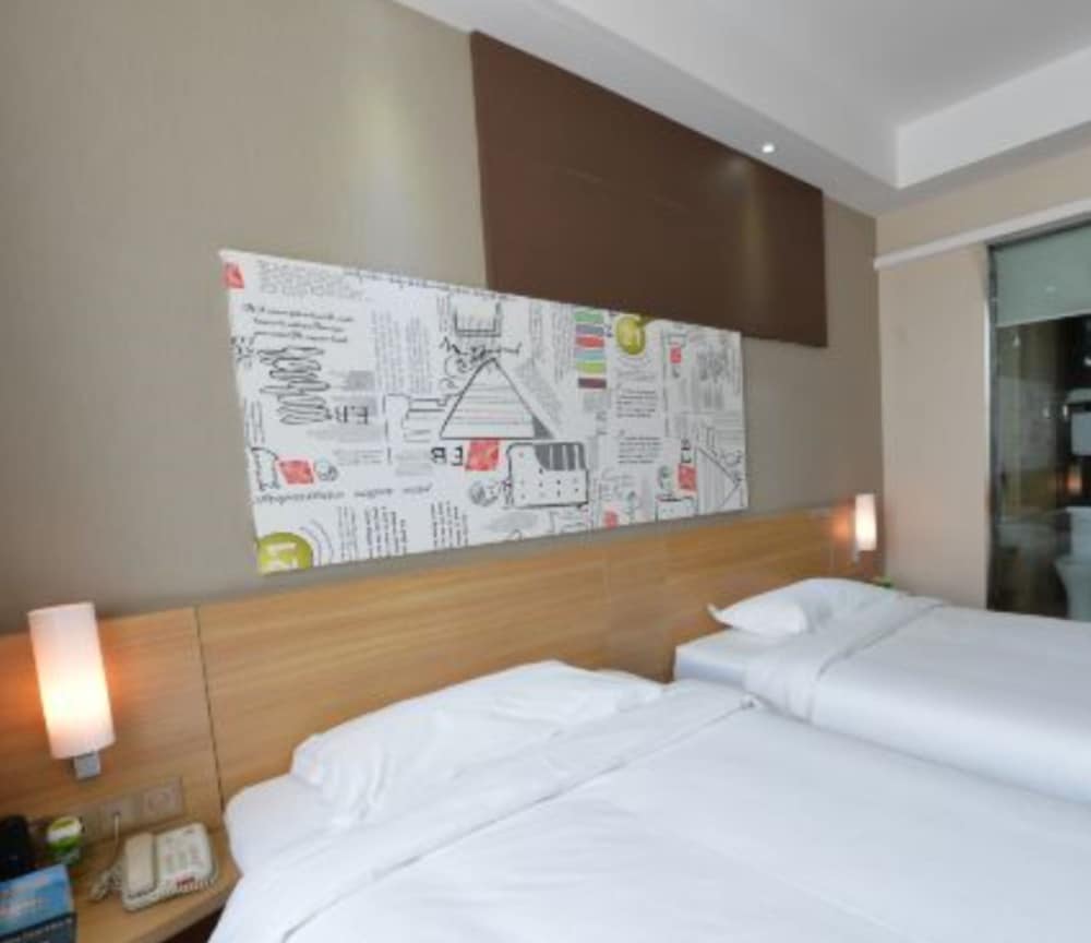 Фото Ibis Lanzhou Hi-Tech Dev Zone