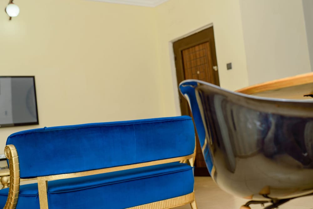 Фото The Nook Apartments