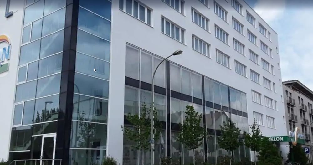 Фото La Strada Hotel