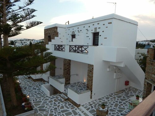 Гостиница Tinos Suites & Apartments