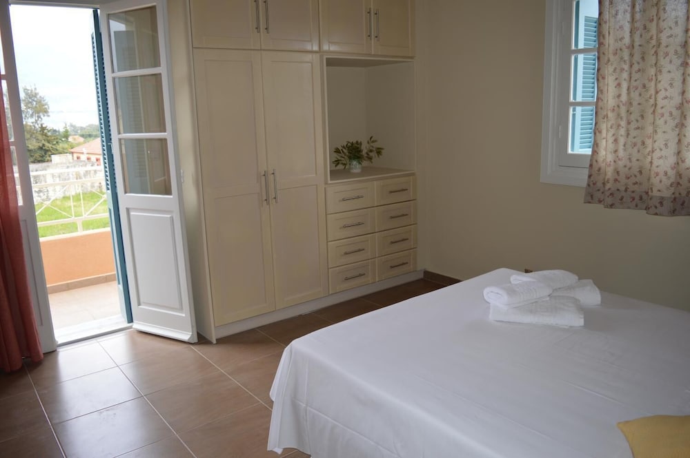 Фото Mel's Apartments